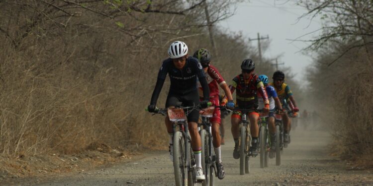 Con gran éxito realiza la UAT Primer Reto de Ciclismo de Montaña