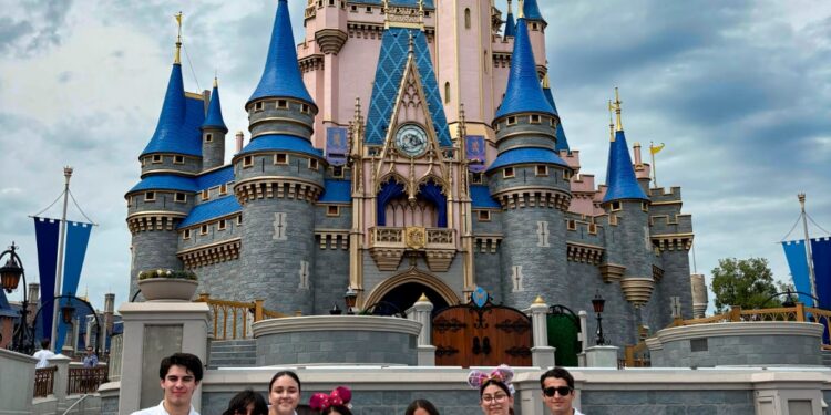 La UAT: única universidad pública del país en convenio con Disney