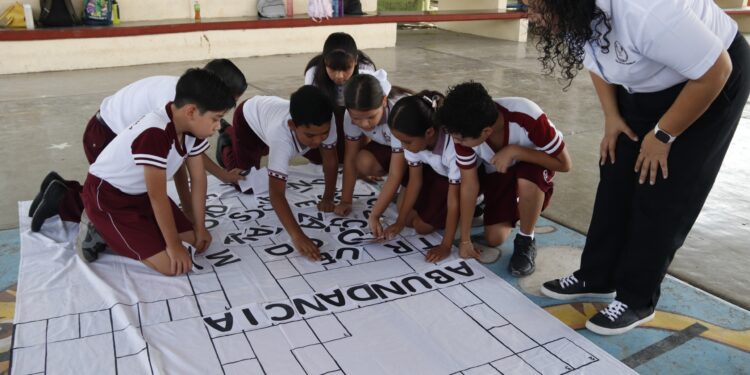 Impulsa el Club de Ciencias de la UAT las vocaciones científicas de la niñez