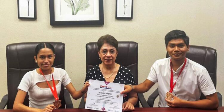 Destacan estudiantes de la UAT en el certamen de ciencias Infomatrix México