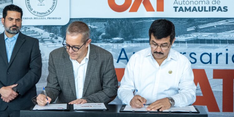 Fortalece la UAT y Banco Santander apoyo a la educación superior