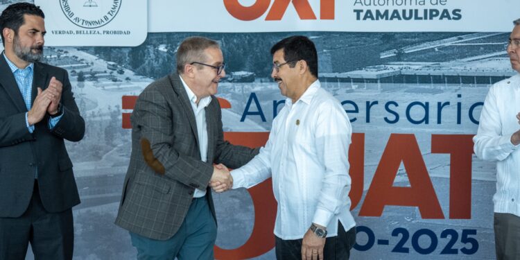 Fortalece la UAT y Banco Santander apoyo a la educación superior