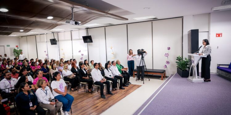 DIF Tamaulipas presenta ciclo de conferencias sobre el derecho de adultos mayores a una vida libre de violencia