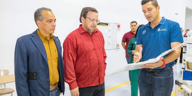 Distingue SET a maestras y maestros del ITNLD por 30 y 40 años de servicio educativo