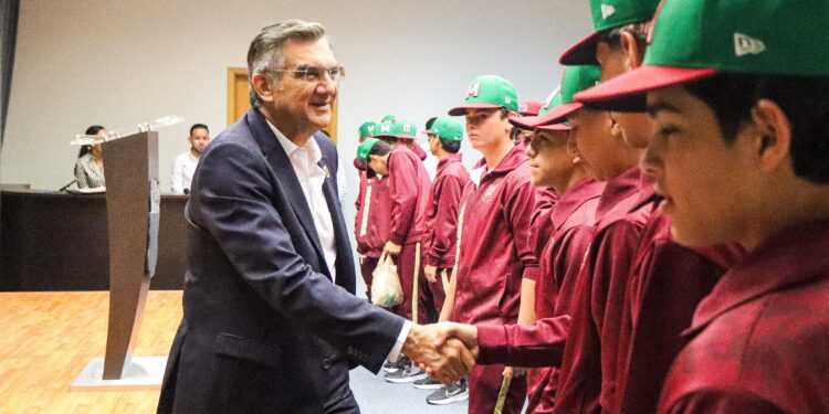 Abanderó gobernador Américo Villarreal a beisbolistas tamaulipecos rumbo a Torneo Latinoamericano