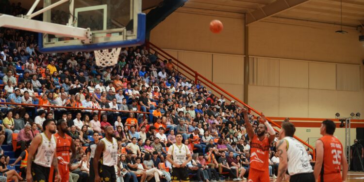 Dámaso Anaya pone en marcha la temporada 2025 de la LNBP varonil