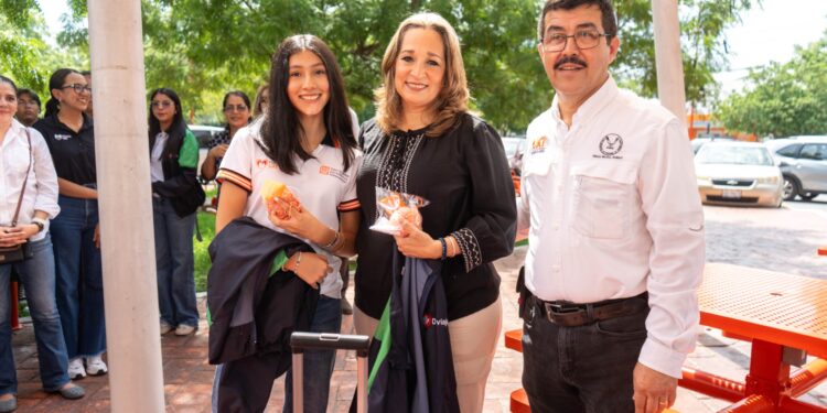 Estudiantes de la UAT inician estancia académica en Canadá