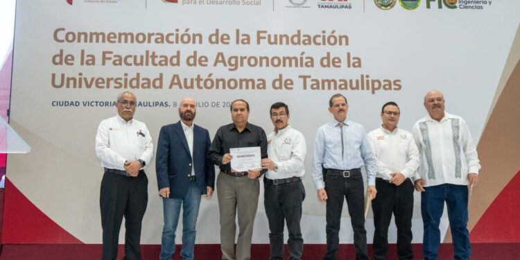 Conmemoran fundación de la Facultad de Agronomía de la UAT