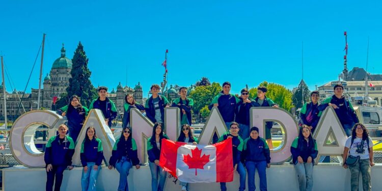 Estudiantes del CeINA UAT viven experiencia cultural en Canadá