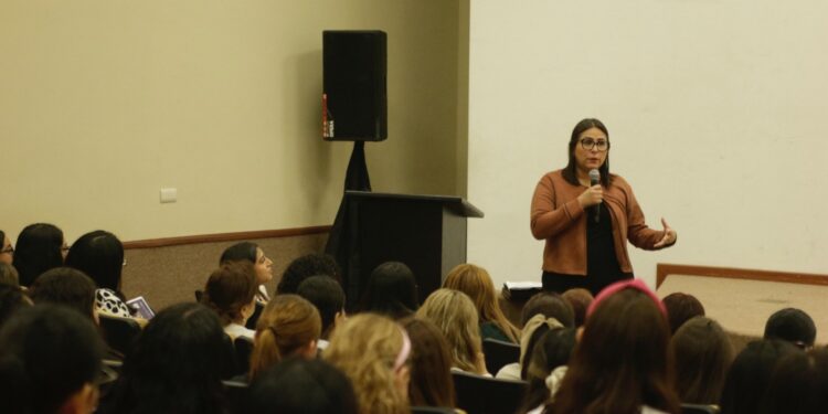 Desarrolla Secretaría del Trabajo y Previsión Social, “Cartilla de los Derechos de las Mujeres”