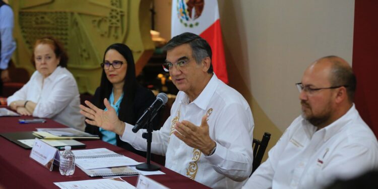 Impulsa Américo transparencia y combate a la corrupción