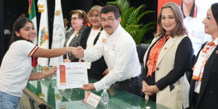 La UAT reafirma excelencia educativa en programas de idiomas