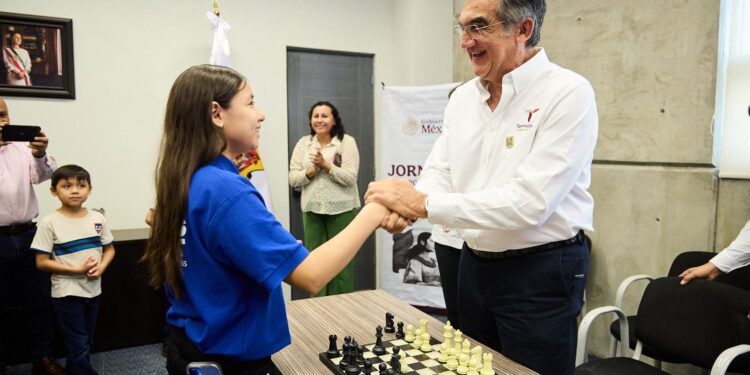 Abandera Américo Villarreal liga de béisbol tamaulipeca que representará a México en Mundial