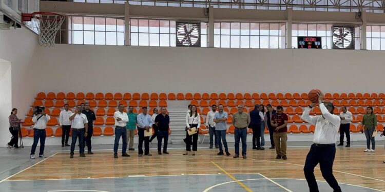 Supervisa Américo obras de infraestructura deportiva