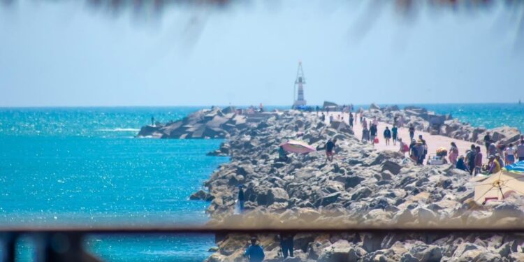 Encabeza playa de Miramar afluencia turística y derrama económica: Turismo