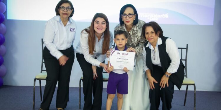 Gradúa DIF Tamaulipas a más de 2 mil 700 niños de nivel preescolar en el estado