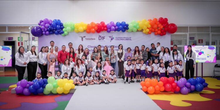 Gradúa DIF Tamaulipas a más de 2 mil 700 niños de nivel preescolar en el estado
