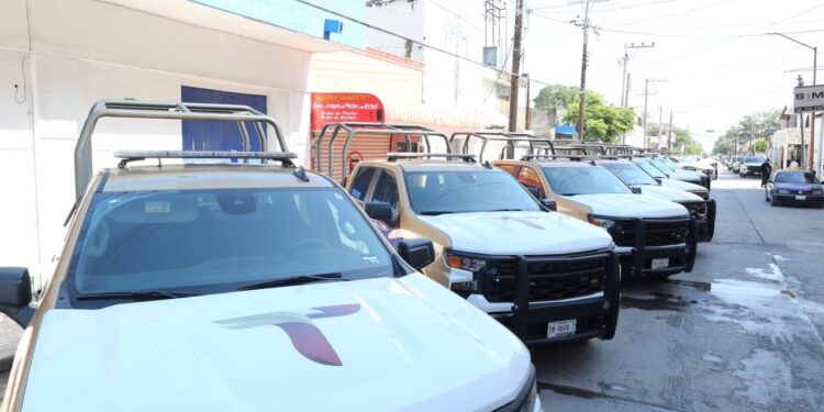 Llama Américo a redoblar esfuerzos en seguridad pública