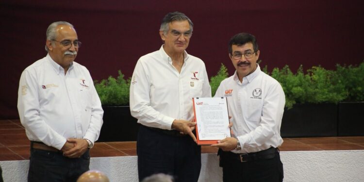 Tamaulipas tiende barrera de contención al gusano barrenador