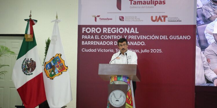 Tamaulipas tiende barrera de contención al gusano barrenador