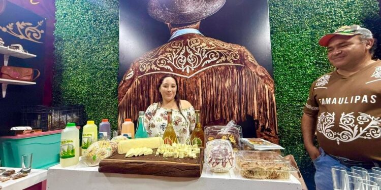 Cautiva Tamaulipas a visitantes de la Feria Nacional Potosina