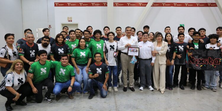 Américo reconoce a deportistas y jóvenes tamaulipecos