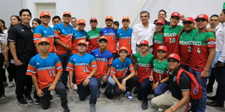 Américo reconoce a deportistas y jóvenes tamaulipecos
