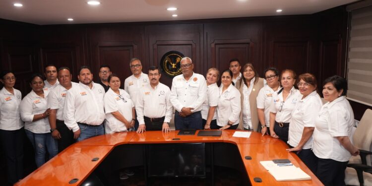 Acuerdan la UAT y el SUTUAT contrato colectivo de trabajo 2025