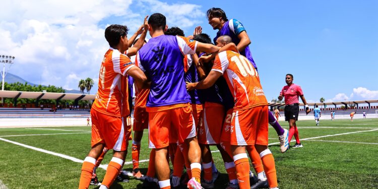 Inicia el campeón con triunfo