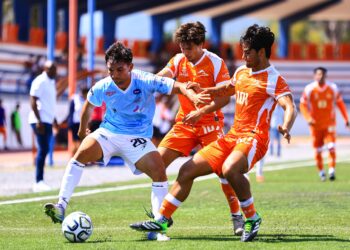 Inicia el campeón con triunfo