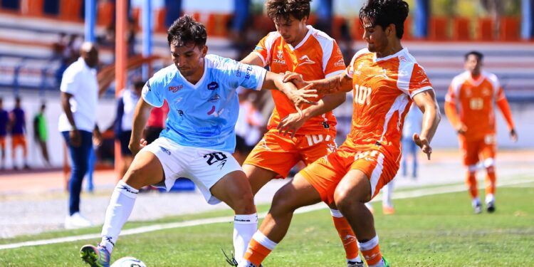 Inicia el campeón con triunfo