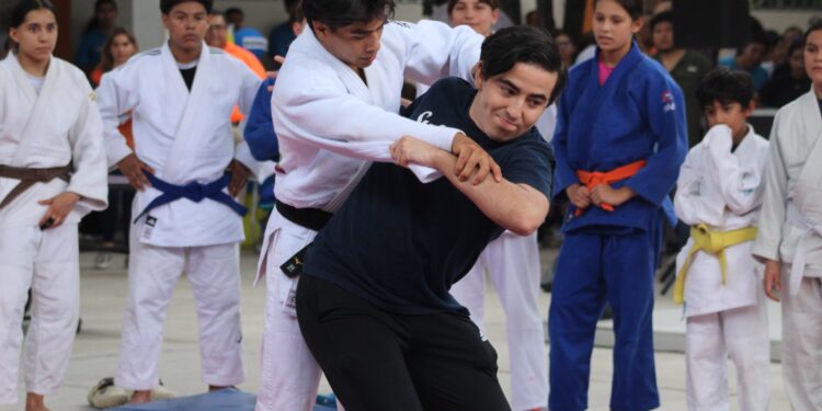 Presenta la UAT su oferta deportiva, cultural y de servicios educativos