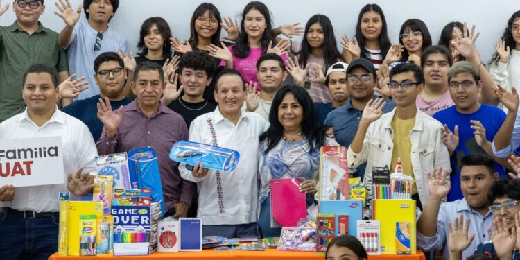 Concluye la UAT con éxito colecta de útiles escolares