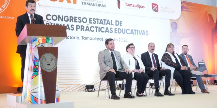 Desarrolla la UAT foro de experiencias educativas para fortalecer la práctica docente
