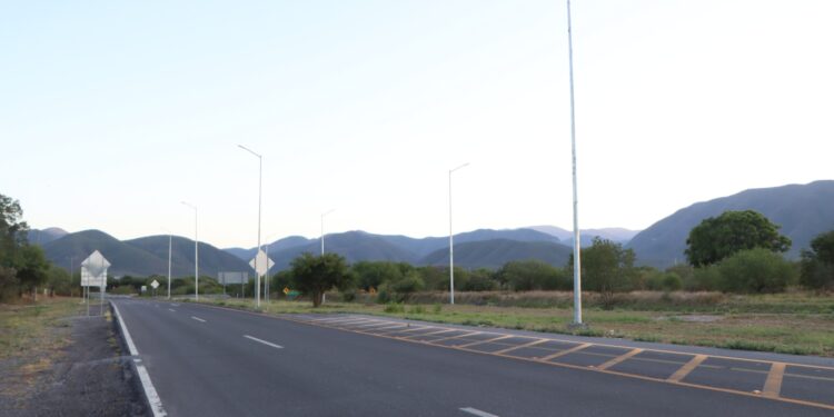 Impulsa Gobierno de Américo Villarreal desarrollo urbano con nuevas luminarias en Tamaulipas