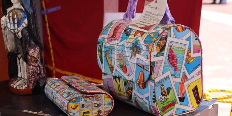 Concluye con éxito exposición y venta de artesanías “OVNI-CEDES”