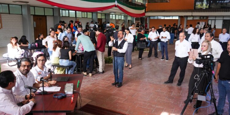 Lanzan el programa “UAT en Vivo” en el Centro Universitario Victoria