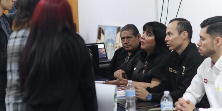 Participa Comisión Estatal de Atención a Víctimas en jornada de toma de muestras genéticas en Monterrey, en apoyo a familias de personas no localizadas