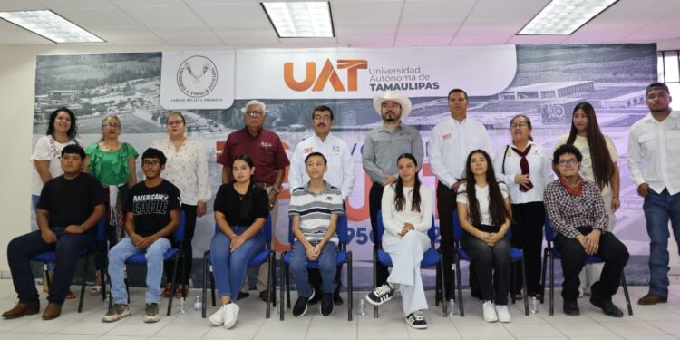 Extiende la UAT a más municipios sus servicios educativos en línea