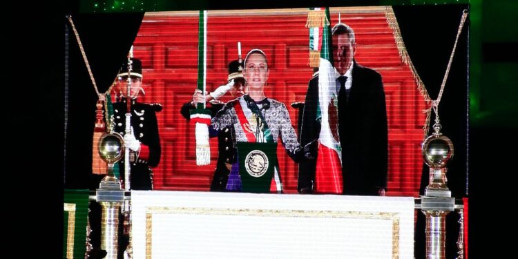 Da Américo Villarreal Grito de Independencia junto a miles de familias tamaulipecas