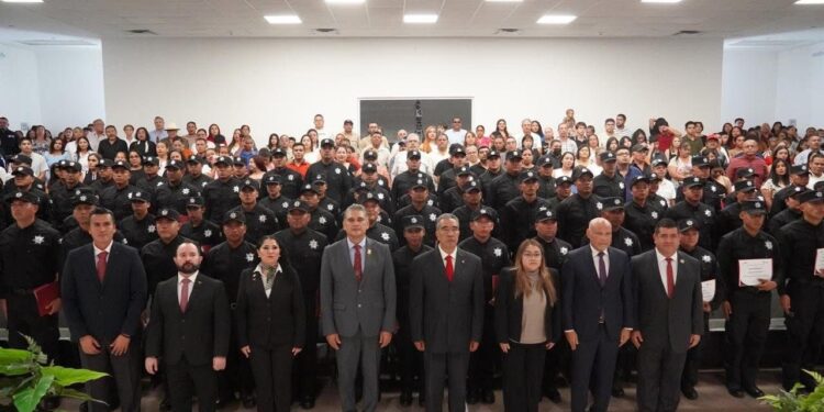 Se gradúan 83 cadetes del Curso de Formación Inicial para Guardia Estatal en la USJT