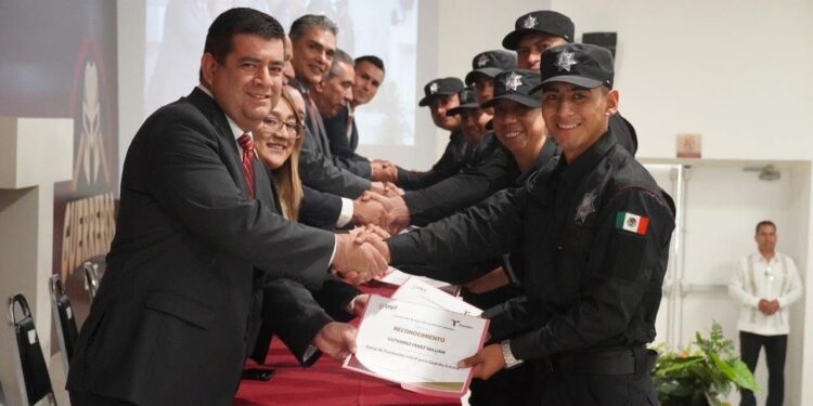Se gradúan 83 cadetes del Curso de Formación Inicial para Guardia Estatal en la USJT