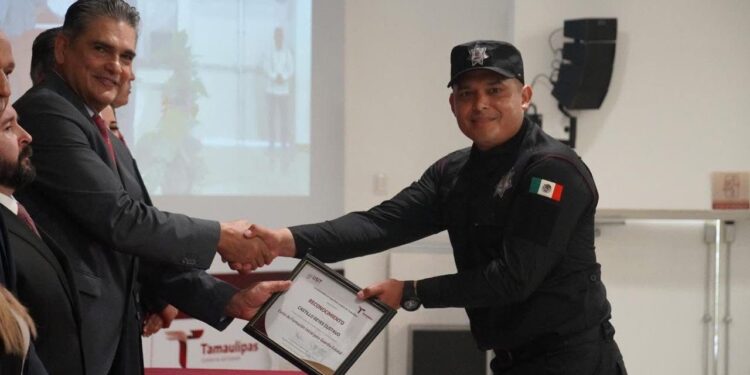 Se gradúan 83 cadetes del Curso de Formación Inicial para Guardia Estatal en la USJT