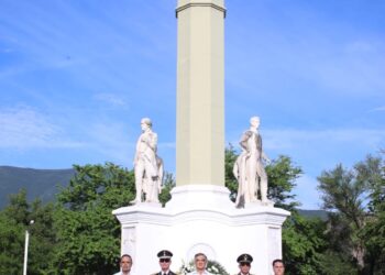 Encabeza Américo desfile cívico-militar: Tamaulipas celebra las Fiestas Patrias en paz