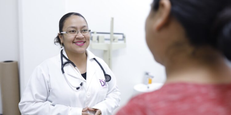 DIF Tamaulipas invita a campañas permanentes de apoyo a mujeres sobrevivientes de cáncer de mama