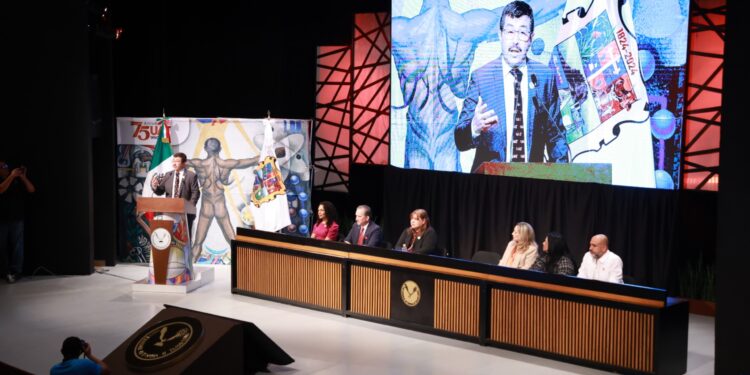 Conmemora la UAT 75 años de historia, transformación y compromiso social