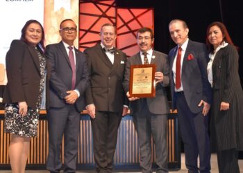 Entregan a la UAT nuevas certificaciones por su calidad educativa