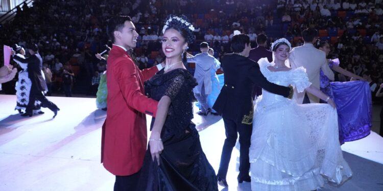 Presenta la UAT con éxito el Festival de Folklor Universitario 2025