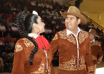 Presenta la UAT con éxito el Festival de Folklor Universitario 2025