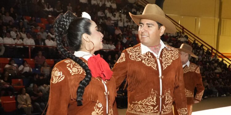 Presenta la UAT con éxito el Festival de Folklor Universitario 2025
